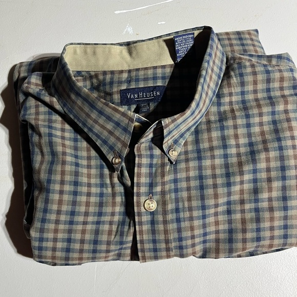 VAN HEUSEN (2X) MULTICOLORED PLAID BUTTON DOWN LONG SLEEVE PREOWNED SHIRT - Picture 5 of 9